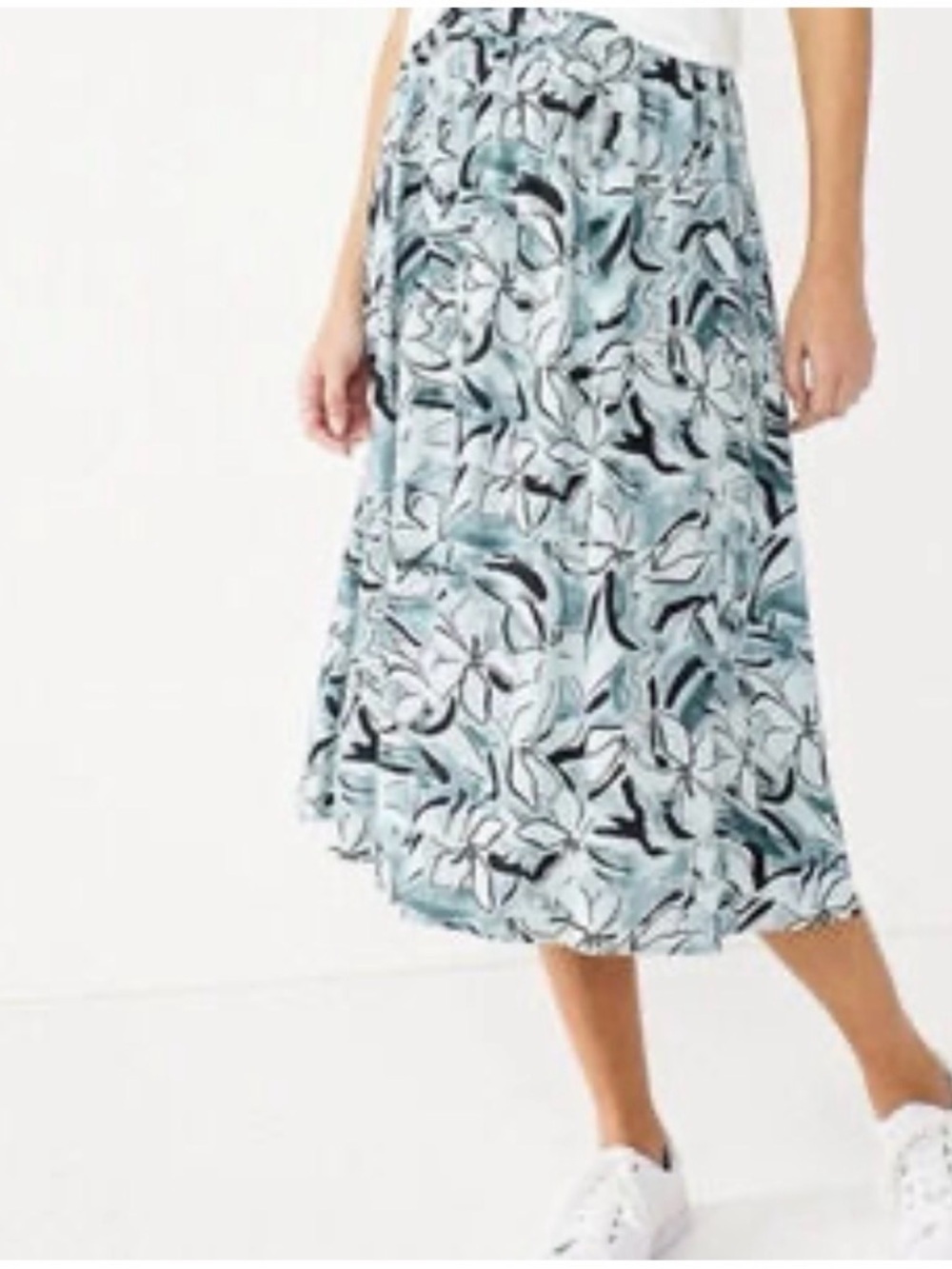 Nine West Floral Midi Skirt in Light Blue and Black size XS